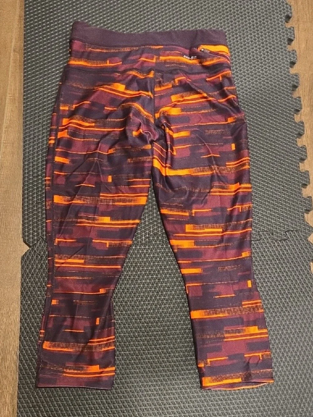 Nike Woman's Orange and Maroon Striped Capri Leggings with Drawstring Size M